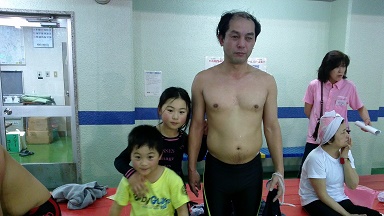 �ꉞ�j���I����Ă̋L�O�B�e