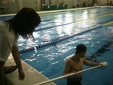 �^�b�p�[�ɒ@�����̎w�������Ă���ʐ^